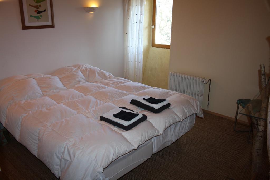 Mas La Donzelenche Hotel Vialas Room photo